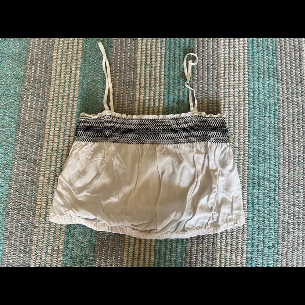 White crop top with top stripe, detachable straps